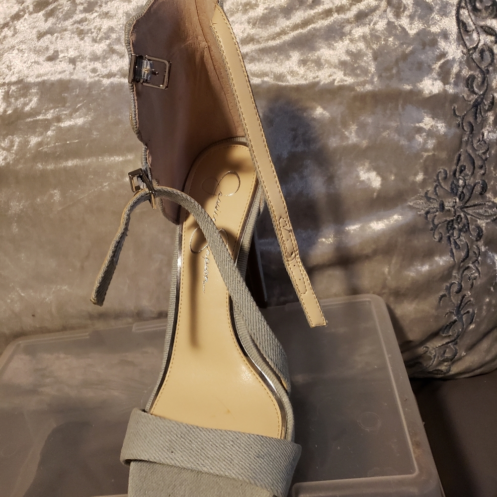 Shoes - Picture 3 of 3